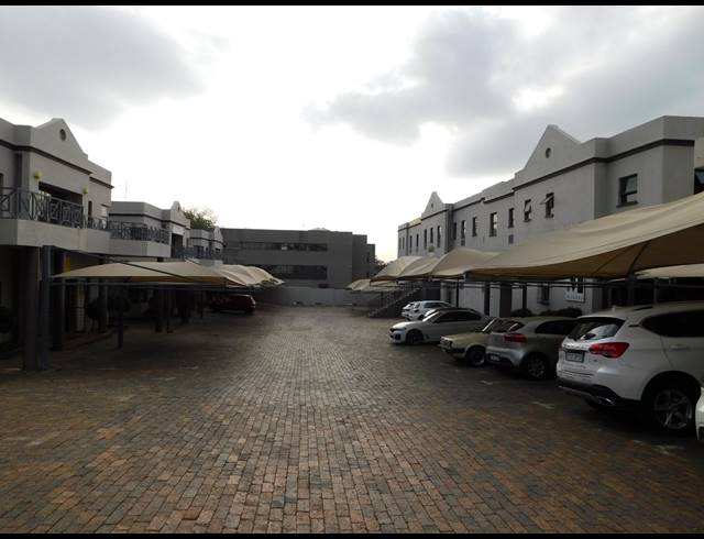 350M² OFFICE TO LET IN FERNDALE